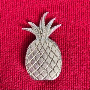 Vintage Pineapple Brooch Pewter